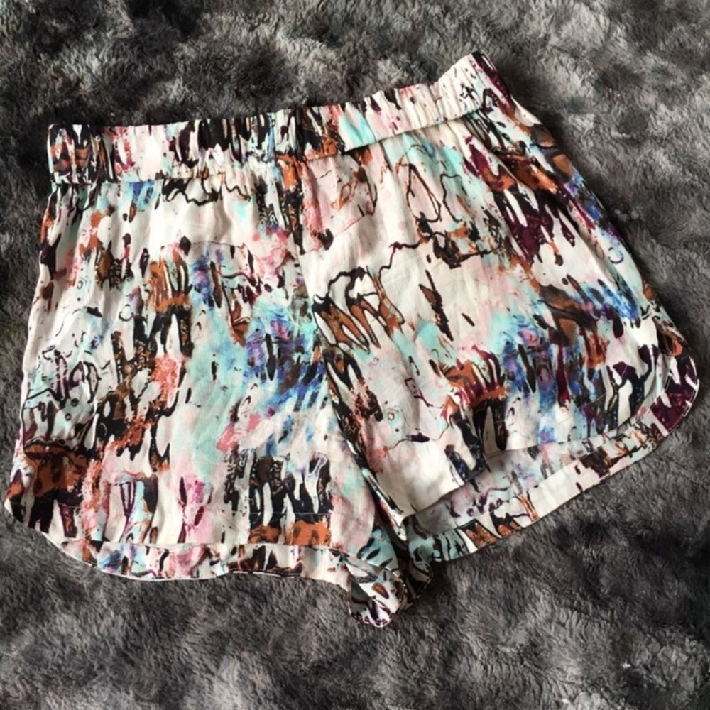 French Connection Isla Ripple Shorts - Picture 5 of 7
